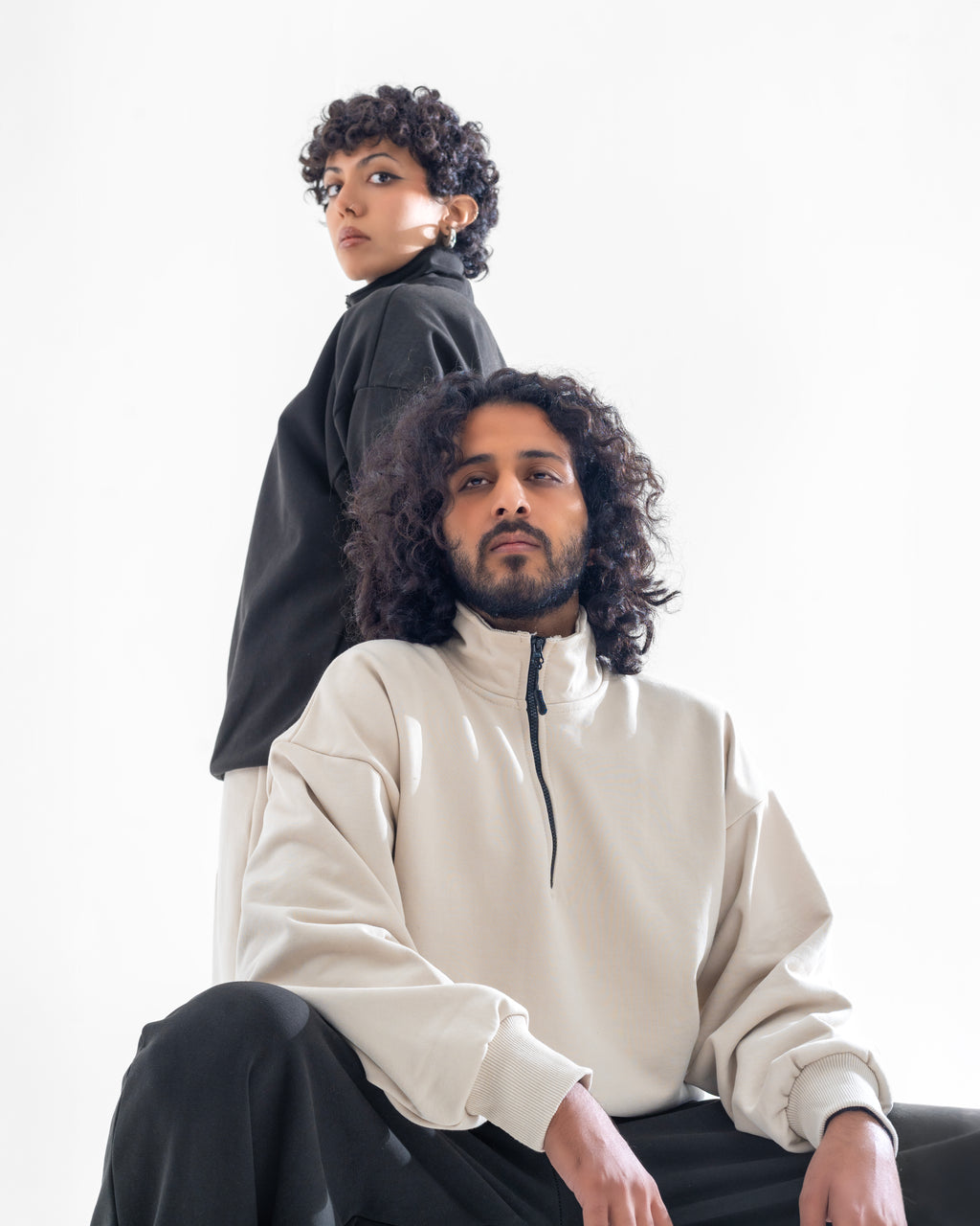 Oversized Mockneck Beige