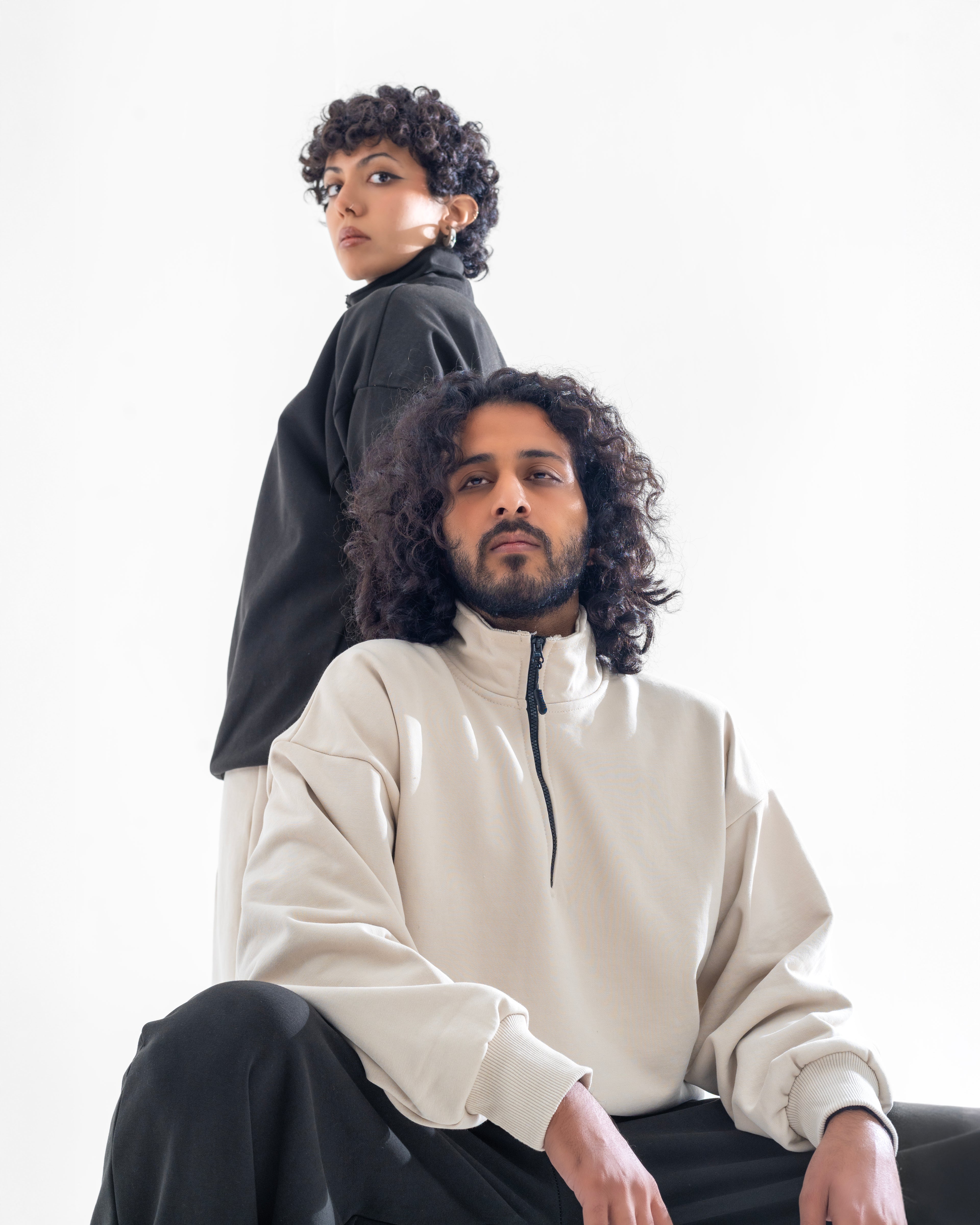 Oversized Mockneck Beige